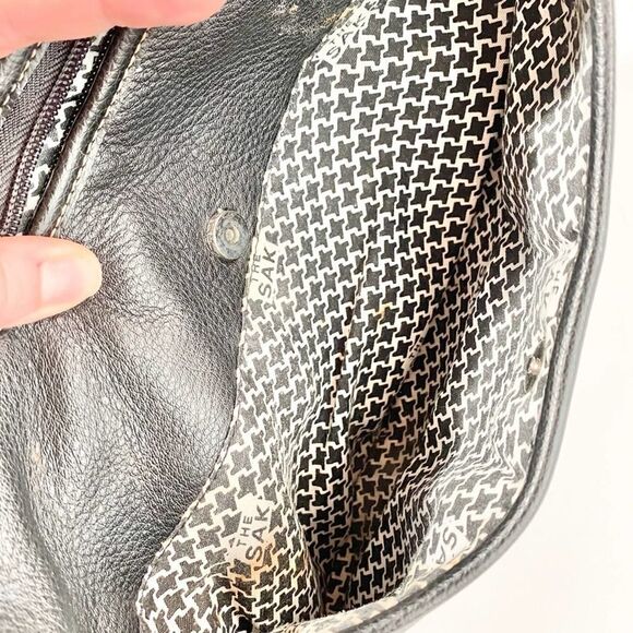 The Sak black leather saddle shoulder bag - Picture 4 of 10